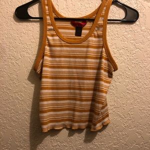 Striped mustard yellow crop